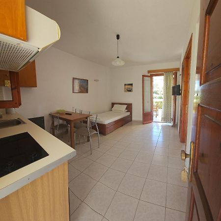 Drosia Apartments Platanias  외부 사진